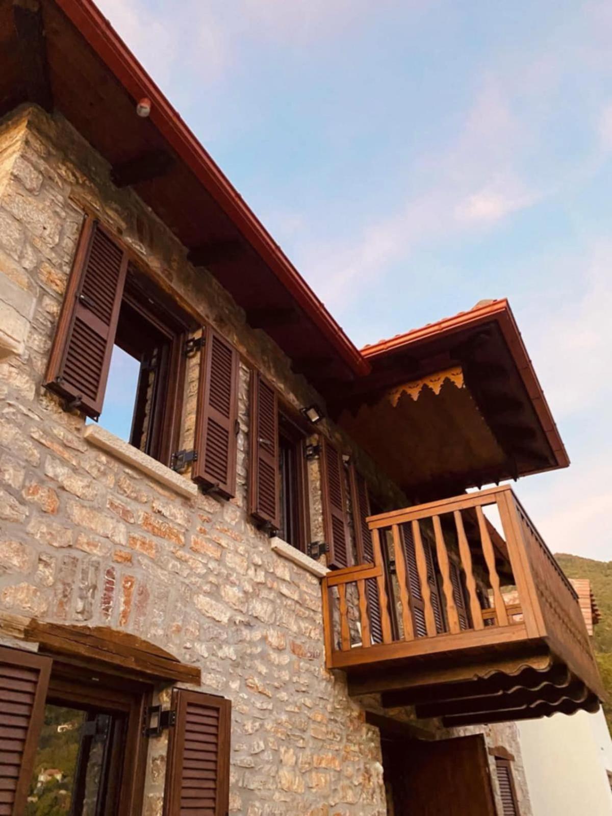Guesthouse Amalia Kalesmenon Экстерьер фото