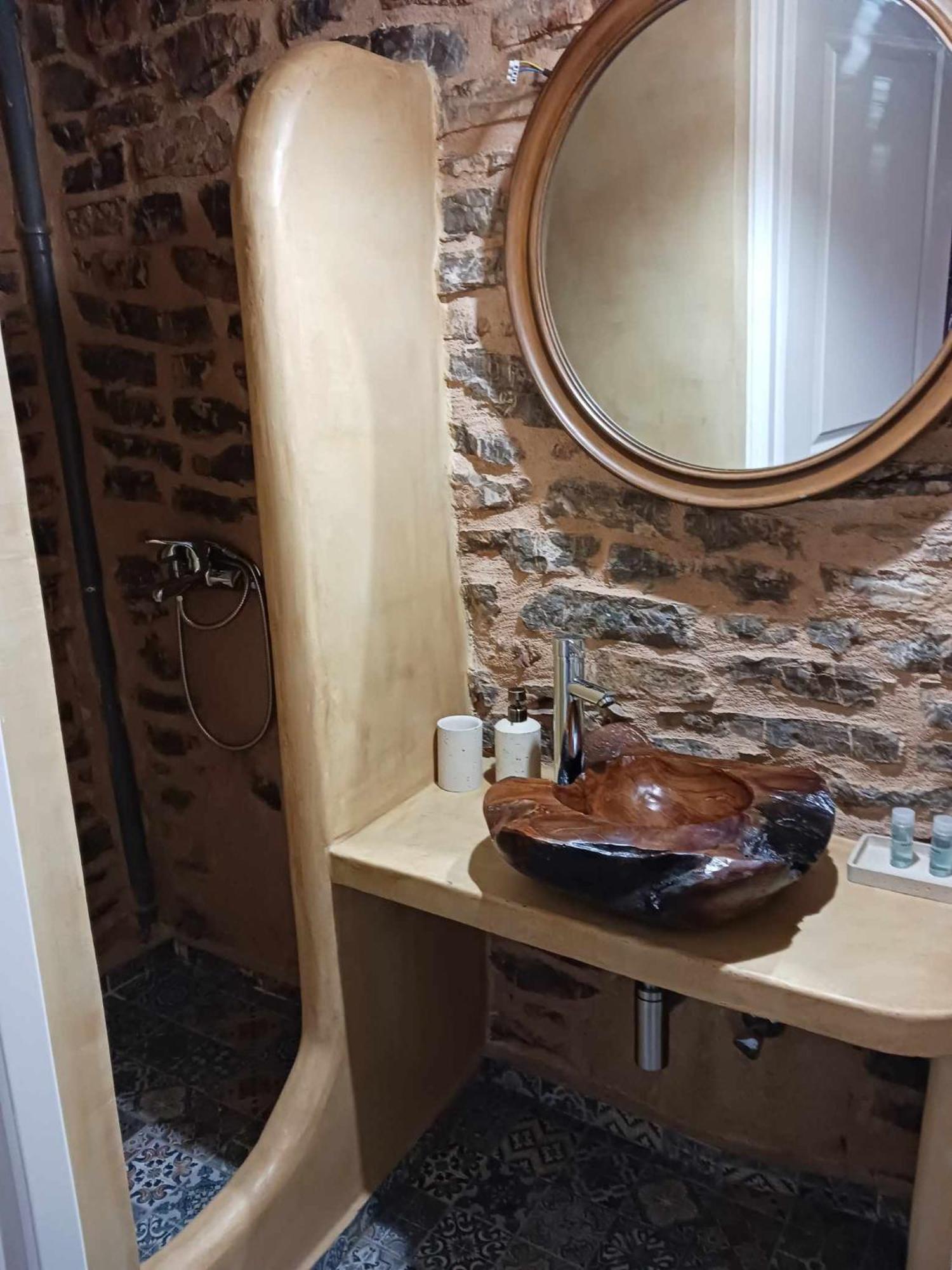 Guesthouse Amalia Kalesmenon Экстерьер фото