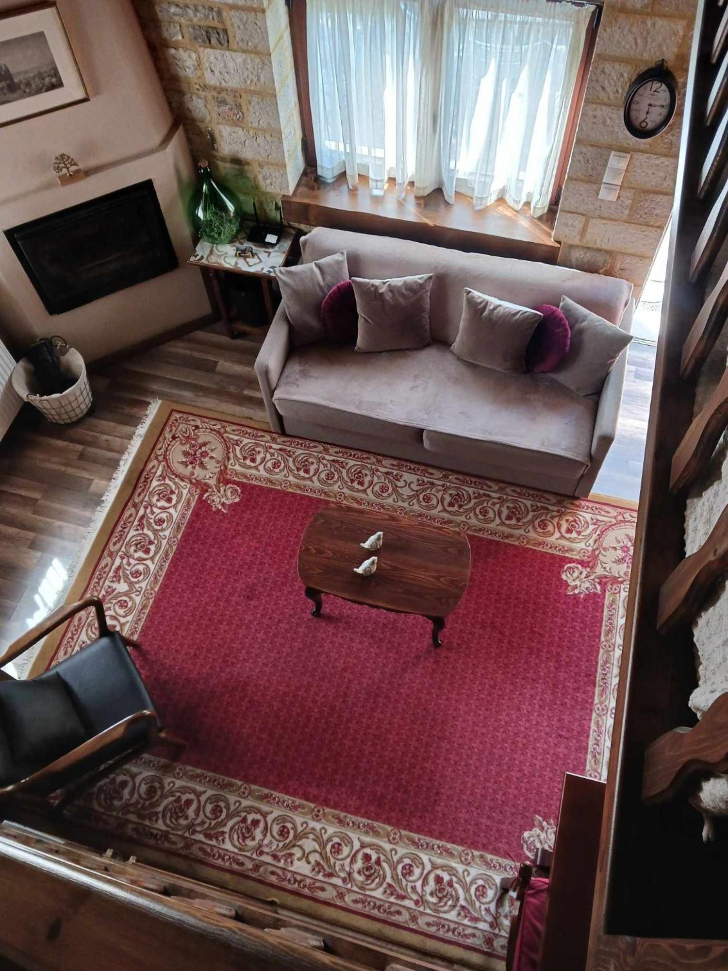 Guesthouse Amalia Kalesmenon Экстерьер фото