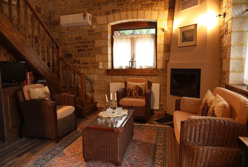 Guesthouse Amalia Kalesmenon Экстерьер фото