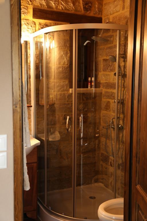 Guesthouse Amalia Kalesmenon Экстерьер фото
