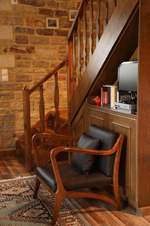 Guesthouse Amalia Kalesmenon Экстерьер фото