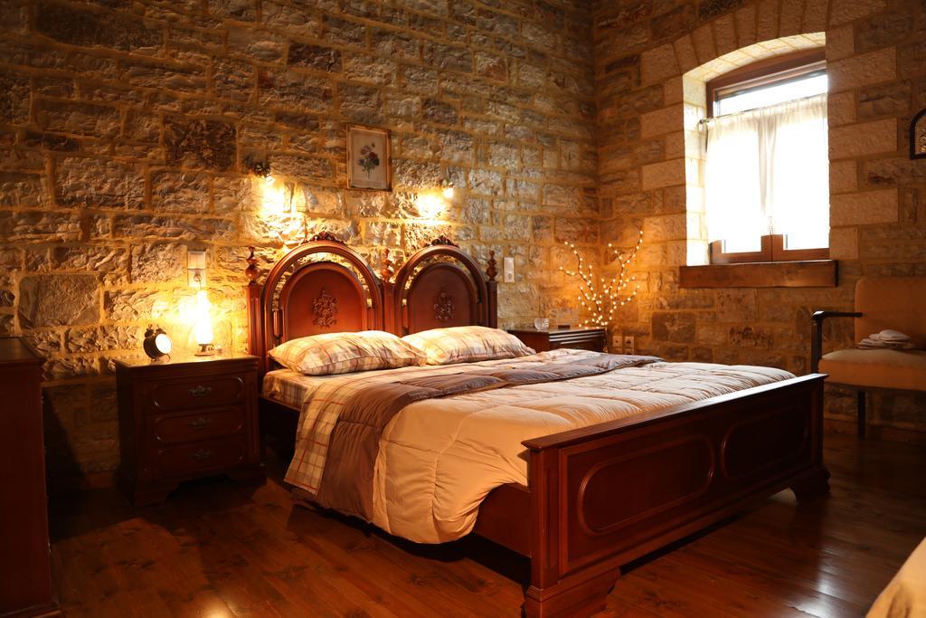 Guesthouse Amalia Kalesmenon Экстерьер фото