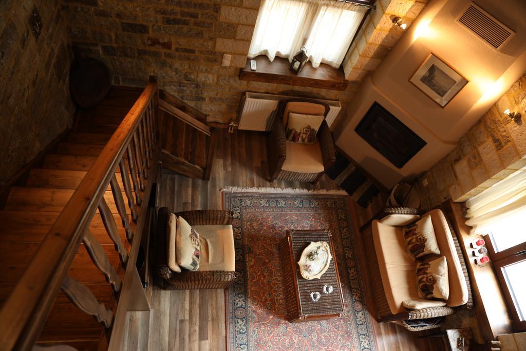 Guesthouse Amalia Kalesmenon Экстерьер фото